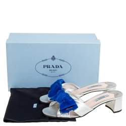 Pre Owned Prada Silver Leather And Blue Velvet Bow Slide Sandals Size 38.5