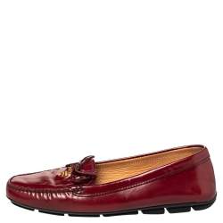 Pre Owned Prada Red Leather Bow Logo Embellished Slip On Loafers Size 39.5