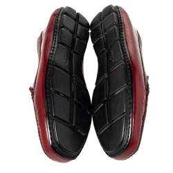 Pre Owned Prada Red Leather Bow Logo Embellished Slip On Loafers Size 39.5