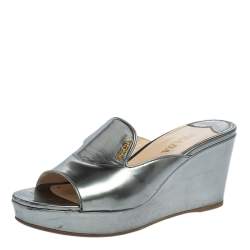 Pre Owned Prada Silver Patent Leather Peep Toe Platform Wedge Slides Size 39.5