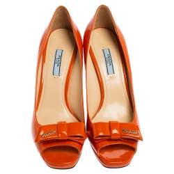 Pre Owned Prada Orange Patent Leather Bow Peep Toe Wedge Pumps Size 39.5