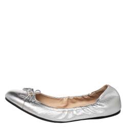 Pre Owned Prada Silver Leather Bow Scrunch Ballet Flats Size 40