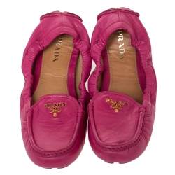 Pre Owned Prada Pink Leather Scrunch Slip On Loafers Size 40