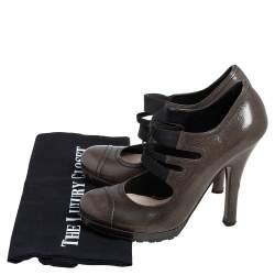 مملوكة مسبقًا Prada Pickle Green Shine Leather Triple Strap Booties Size 39 