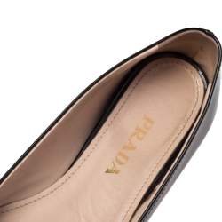 Pre Owned Prada Black Patent Leather Logo Bit Ballet Flats Size 38.5