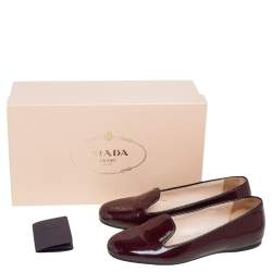 Pre Owned Prada Burgundy/Black Patent Leather Slip On Smoking Slipper Size 35