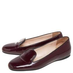 Pre Owned Prada Burgundy/Black Patent Leather Slip On Smoking Slipper Size 35