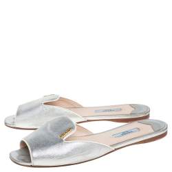 Pre Owned Prada Silver Saffiano Leather Slide Flats Size 38.5