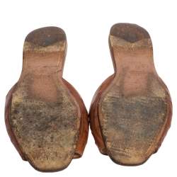 Pre Owned Prada  Brown Ostrich Leather Flat Sandals Size 37