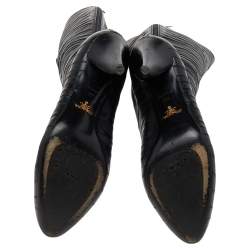 مملوكة مسبقًا Prada Black Leather Knee Length Boots Size 40