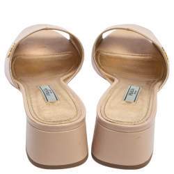 Pre Owned Prada Beige Patent Saffiano Leather Block Heel Slide Sandals Size 39