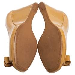 Pre Owned Prada Beige Patent Leather Bow Peep Toe Wedge Pumps Size 40