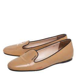 Pre Owned Prada Beige Patent Leather Smoking Flats Size 35