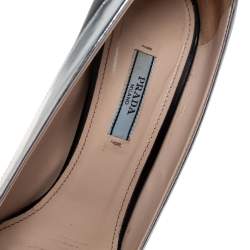 Pre Owned Prada Black/Silver Glossy Leather Pointed Toe Pumps Size 40