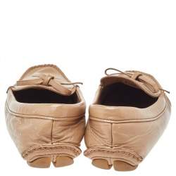 Pre Owned Prada Beige Patent Saffiano Leather Bow Slip On Loafers Size 39