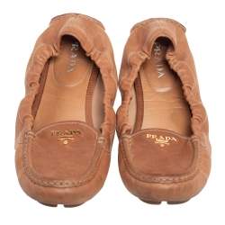 Pre Owned Prada Tan Leather Scrunch Ballet Flats Size 38.5