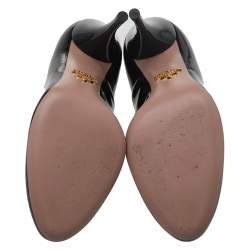 Pre Owned Prada Black Patent Leather Round Toe Pumps Size 35.5