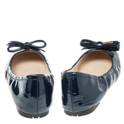 Pre Owned Prada Dark Blue Patent Leather Bow Ballet Flats Size 38.5