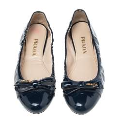 Pre Owned Prada Dark Blue Patent Leather Bow Ballet Flats Size 38.5