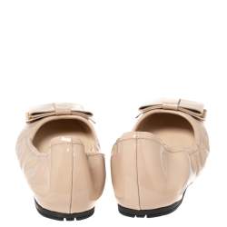 Pre Owned Prada Nude Patent Leather Bow Scrunch Ballet Flats Size 40.5