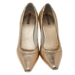 Pre Owned Prada Gold Leather Pumps Size 39.5