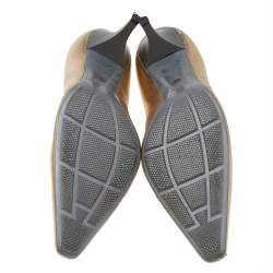 Pre Owned Prada Gold Leather Pumps Size 39.5