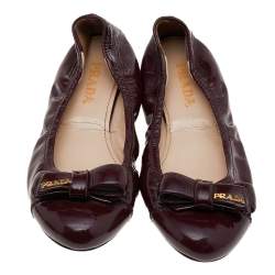 Pre Owned Prada Burgundy Patent Leather Bow Scrunch Ballet Flats Size 36
