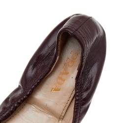 Pre Owned Prada Burgundy Patent Leather Bow Scrunch Ballet Flats Size 36