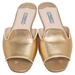 Pre Owned Prada Gold Patent Saffiano Leather Block Heel Slide Sandals Size 38.5