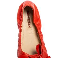 Prada Coral Red Leather Bow Logo Scrunch Ballet Flats Size 38