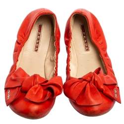 Prada Coral Red Leather Bow Logo Scrunch Ballet Flats Size 38