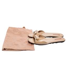 Pre Owned Prada Beige Patent Leather Bow Flat Slide Sandals Size 40
