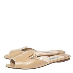 Pre Owned Prada Beige Saffiano Vernice Leather Flat Slides Size 39
