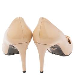 Pre Owned Prada Beige Patent Leather Bow Pointed Toe Pumps Size 40