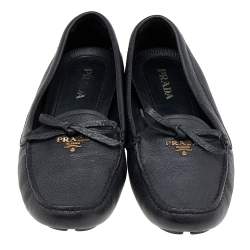 Pre Owned Prada Black Leather Bow Logo Embellished Slip On Loafers Size 39