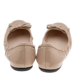 Pre Owned Prada Beige Patent Leather Bow Scrunch Ballet Flats Size 38