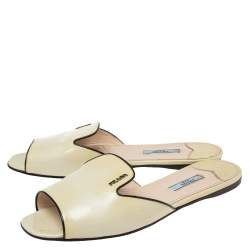 Pre Owned Prada Cream Patent Leather Flat Sandals Size 40.5