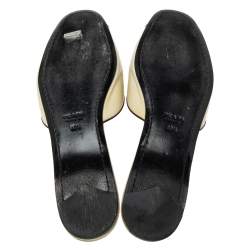 Pre Owned Prada Cream Patent Leather Flat Sandals Size 40.5