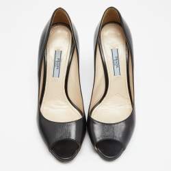 مملوكة مسبقًا حذاء كعب عالي برادا جلد أسود مقدمة مفتوحة مقاس 37