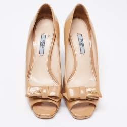 Pre Owned Prada Beige Patent Leather Bow Peep Toe Wedge Pumps Size 38.5