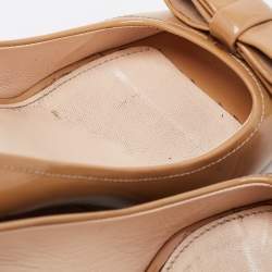 Pre Owned Prada Beige Patent Leather Bow Peep Toe Wedge Pumps Size 38.5