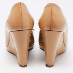 Pre Owned Prada Beige Patent Leather Bow Peep Toe Wedge Pumps Size 38.5