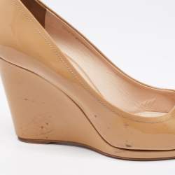 Pre Owned Prada Beige Patent Leather Bow Peep Toe Wedge Pumps Size 38.5