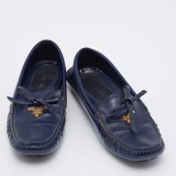 Pre Owned Prada Navy Blue Saffiano Patent Leather Bow Slip On Loafers Size 36.5