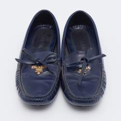 Pre Owned Prada Navy Blue Saffiano Patent Leather Bow Slip On Loafers Size 36.5