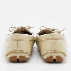 Pre Owned Prada Cream Patent Leather Bow Slip On Loafers Size 39