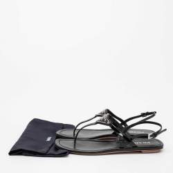 Pre Owned Prada Black Patent Leather Logo Thong Flats Size 39