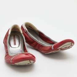Pre Owned Prada Red Patent Leather and Leather Scrunch Ballet Flats Size 38.5