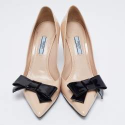 Pre Owned Prada Beige/Black Patent Leather Bow Pointed Toe Pumps Size 39