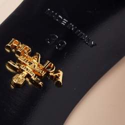 Pre Owned Prada Beige/Black Patent Leather Bow Pointed Toe Pumps Size 39